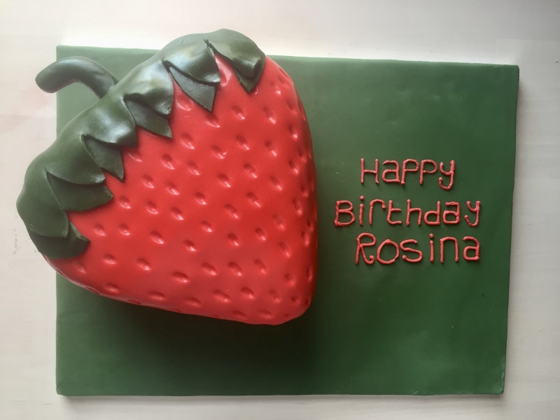 Would you be happy with this cake for £50 from a 'professional' cake maker?