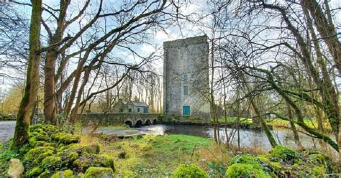 The Bluestocking Inn, cocktails and cocoa and all