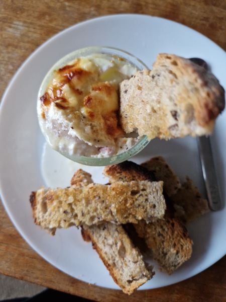 Meal planning, sharing recipes and ideas to make the weekly budget go further.