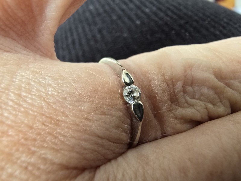 Show me your ‘dainty’ engagement rings :)