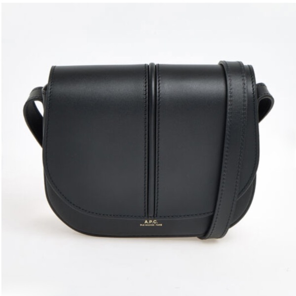 A quality, large crossbody bag for everyday use