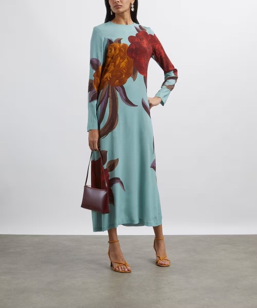 Stepmother of groom outfit needed