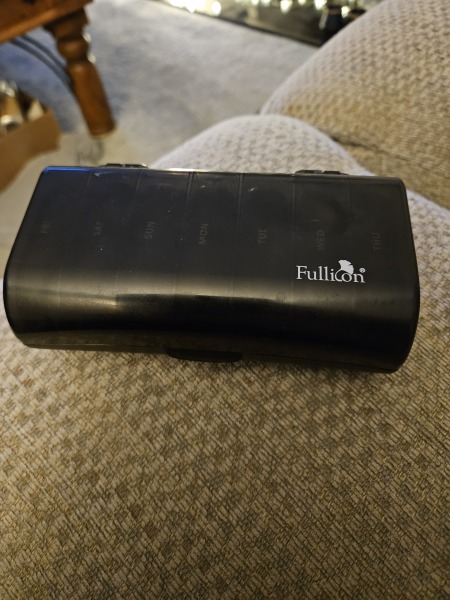 Pill organiser that doesn't look like a pill organiser