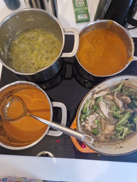 Meal planning, sharing recipes and ideas to make the weekly budget go further.