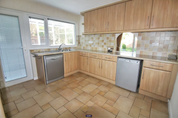 House not selling (with listing)
