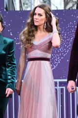 Royal Style: Hoping for Yuletide shimmer, but not too many green coats!