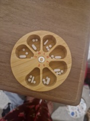 Pill organiser that doesn't look like a pill organiser