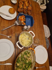 Meal planning, sharing recipes and ideas to make the weekly budget go further.