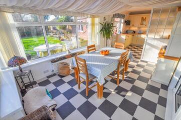 Thread 25 : To feel disappointed - and disgusted and vindicated now too - after reading this in The Observer about the author and her husband from The Salt Path book and film?