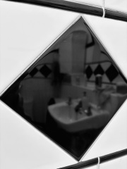 How to clean shower screen