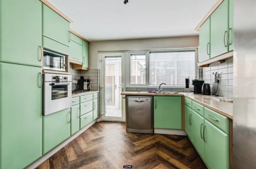 House not selling (with listing)