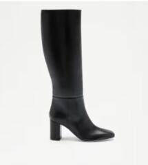 Footwear with office clothes