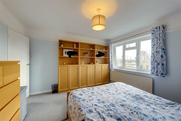 Family home or show home? - how to style for photos?