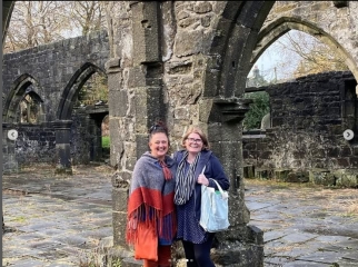 Thread 25 : To feel disappointed - and disgusted and vindicated now too - after reading this in The Observer about the author and her husband from The Salt Path book and film?