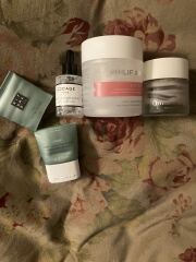 Can’t stop buying & hoarding beauty treats? You’re in good company here!