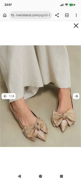 Please, please help me style a Toast Bryn dress so that I don't look like a sack