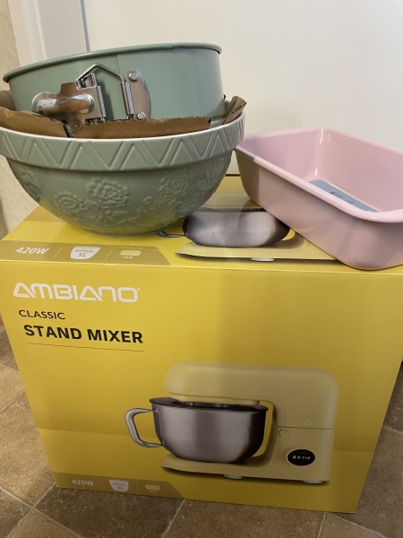 The £30 Aldi stand mixer
