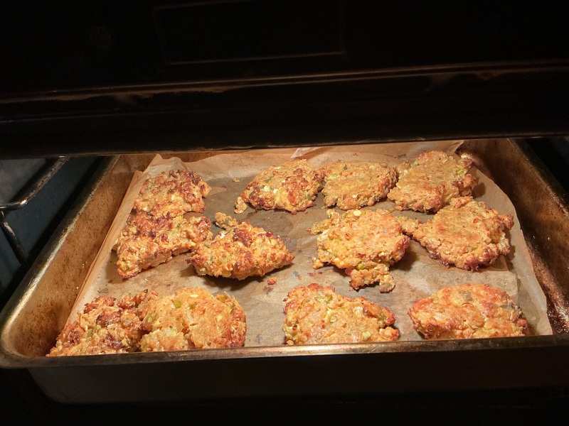 A very loose and easy recipe for those that prefer a savoury breakfast. Hear me out.