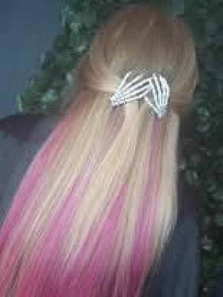 Can I dye my greys pink?