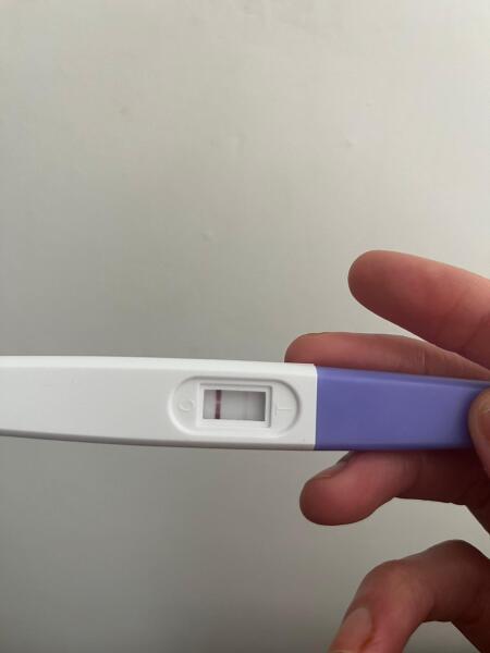 Pregnancy test getting lighter at 4w1