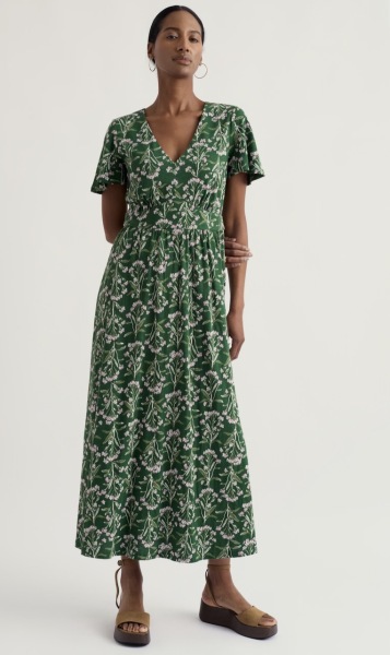 Smart casual summer clothes for trip - plus size