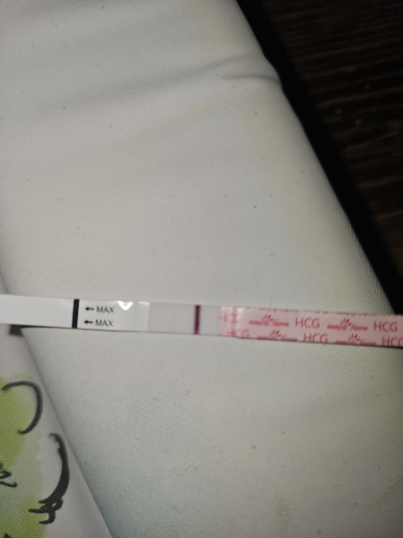Faint line or line eyes?