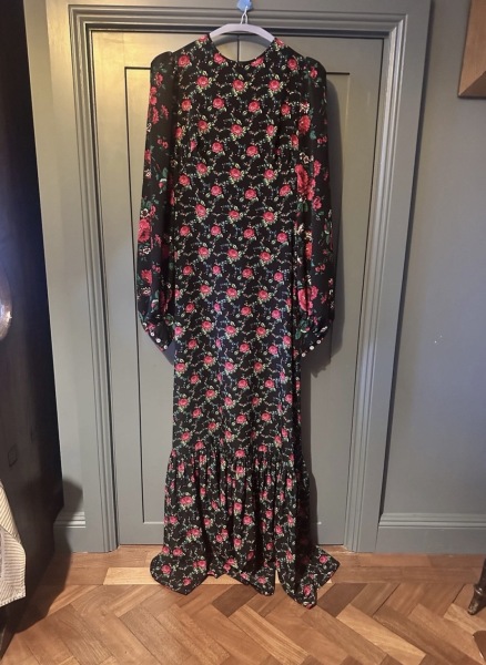 Help me dress for posh Denmark summer wedding