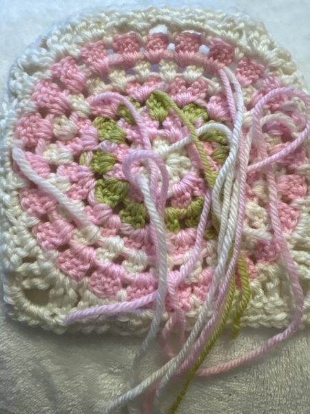 Woolly Hugs. A blanket for lovely wafflenose who has tragically lost her daughter. Can you help us please?