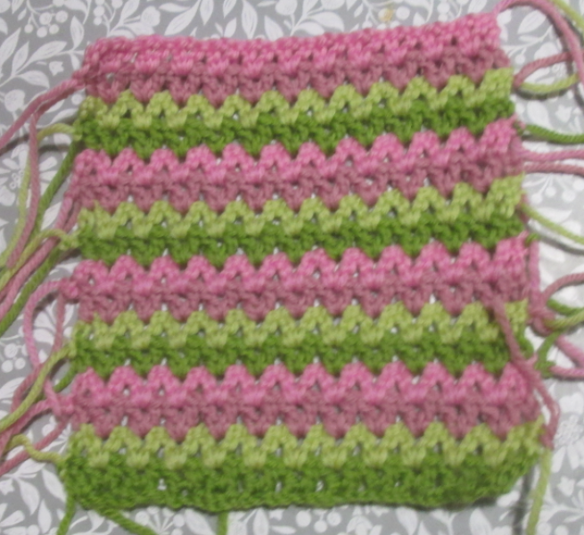 Woolly Hugs. A blanket for lovely wafflenose who has tragically lost her daughter. Can you help us please?