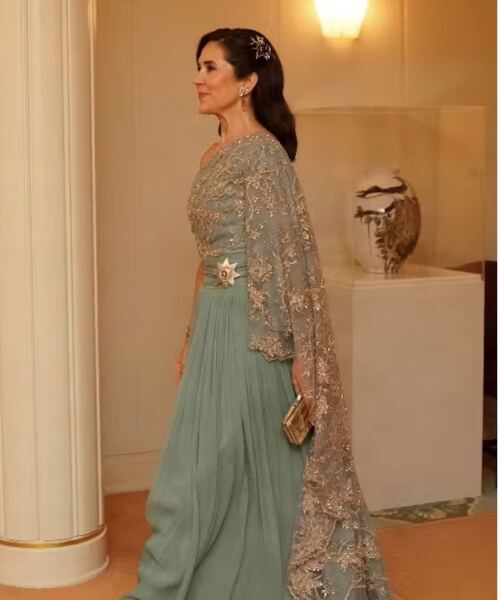 Royal Style: Spring Forward! Bling Forward, too..