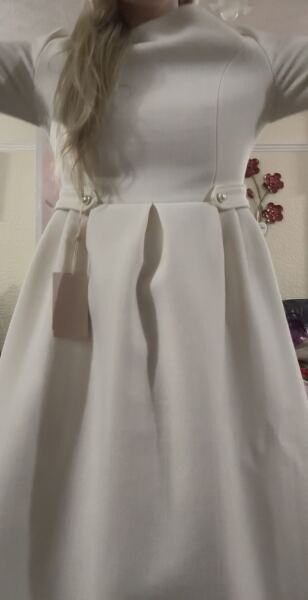 Does you think this dress looks ok fit-wise?