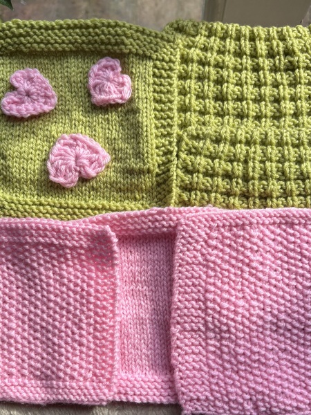 Woolly Hugs. A blanket for lovely wafflenose who has tragically lost her daughter. Can you help us please?