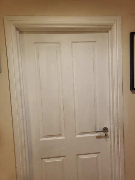 Please help me redecorate my dingy hallway