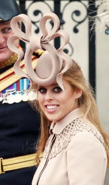 Beatrice and Eugenie banned from Ascot