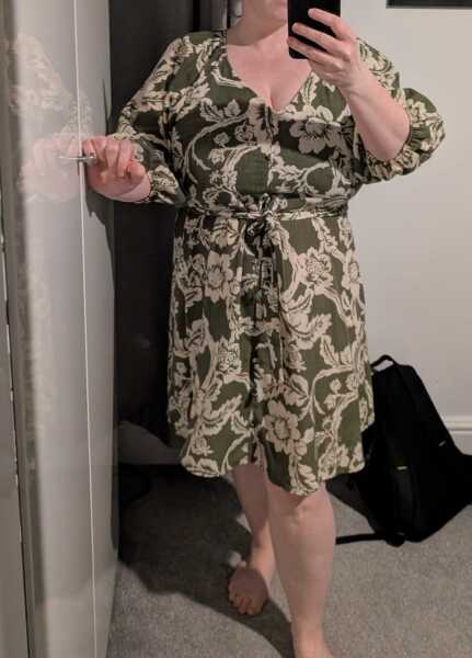 Looking for fashion for my thick waist, big boobs and weight gain