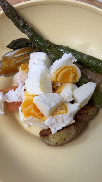 Come and tell us your dull and unexciting news 35: Calmly through the day