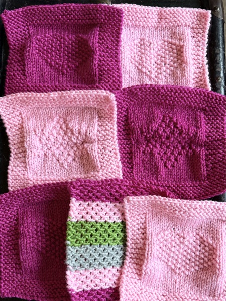 Woolly Hugs. A blanket for lovely wafflenose who has tragically lost her daughter. Can you help us please?