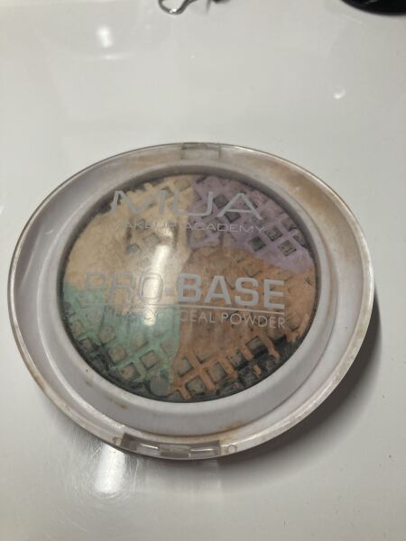 Can’t stop buying & hoarding beauty treats? You’re in good company here!