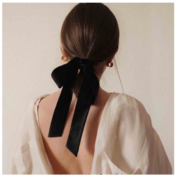 AIBU to really not like hair bows on grown ups?