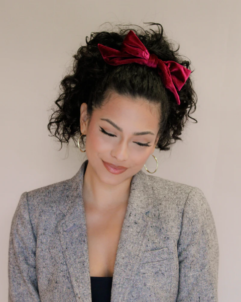 AIBU to really not like hair bows on grown ups?