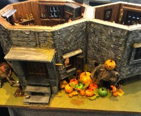 On hunt for gorgeous doll’s house which is affordable