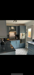 What colour kitchen units?