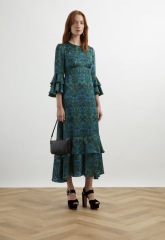 Help me dress for posh Denmark summer wedding