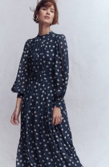 Is this dated if not please help me style it