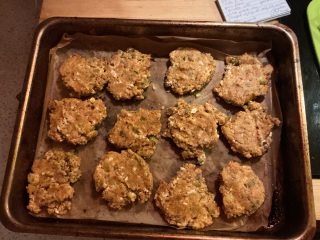 A very loose and easy recipe for those that prefer a savoury breakfast. Hear me out.