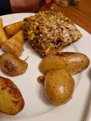 Meal planning, sharing recipes and ideas to make the weekly budget go further.