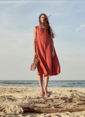 Knee length summer dresses with waist tie or elastic. Not clingy!