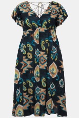 Smart casual summer clothes for trip - plus size