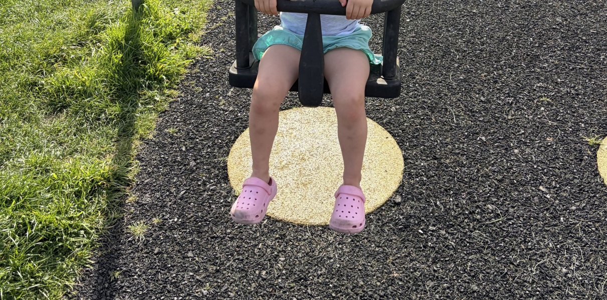 Do these bruises on my daughter's legs look normal?