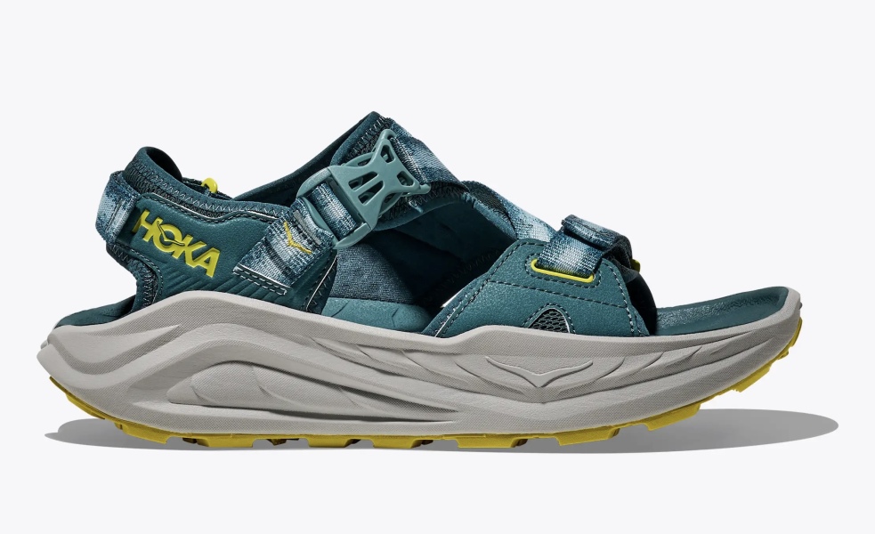 Flat sandals with straps that don't make me look like I'm 80